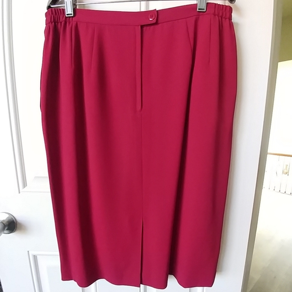 Red Saville Suit 2 piece skirt  single button EUC - Picture 4 of 8